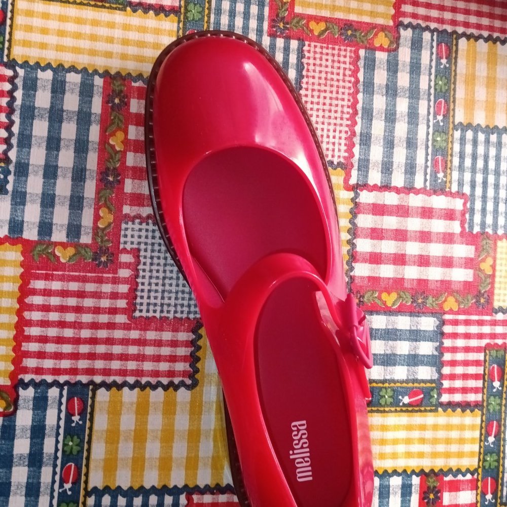 Red - Picture 3 of 4